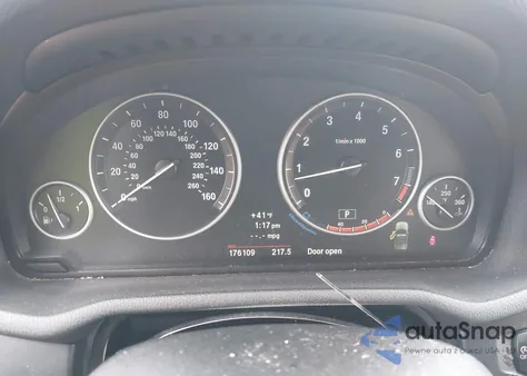 2013 BMW X3 xDrive28I z USA, uszkodzony, nr VIN 5UXWX9C55D0D08564